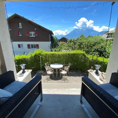 别墅 And Mountain View With Whirlpool And Free Parking In Huenibach