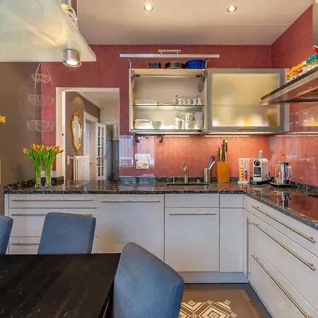 And Mountain View With Whirlpool And Free Parking In Huenibach * 图恩