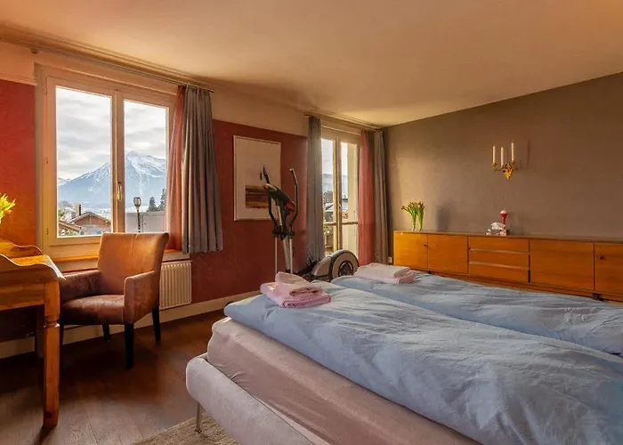 And Mountain View With Whirlpool And Free Parking In Huenibach *