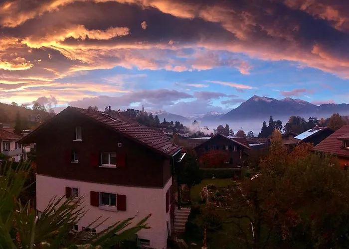 And Mountain View With Whirlpool And Free Parking In Huenibach * Thun