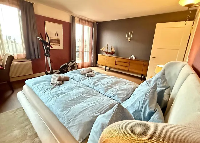 And Mountain View With Whirlpool And Free Parking In Huenibach *