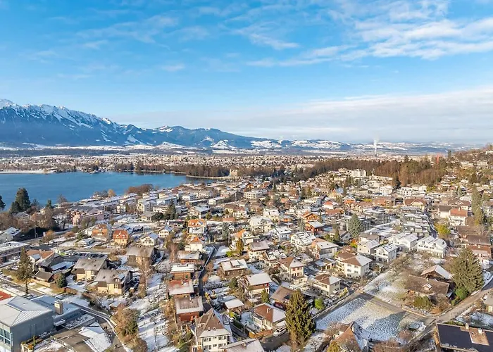 Villa And Mountain View With Whirlpool And Free Parking In Huenibach *