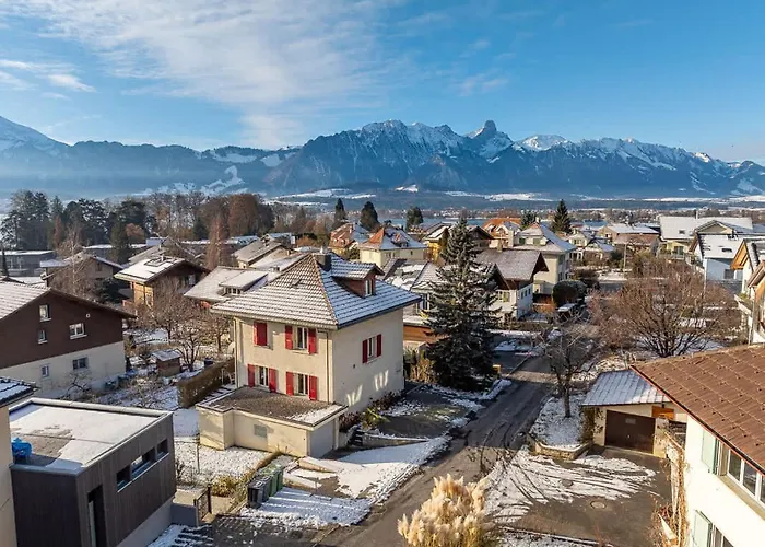 And Mountain View With Whirlpool And Free Parking In Huenibach *