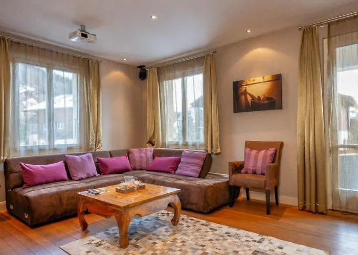 Villa And Mountain View With Whirlpool And Free Parking In Huenibach *