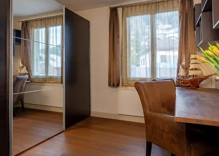 Willa And Mountain View With Whirlpool And Free Parking In Huenibach Thun