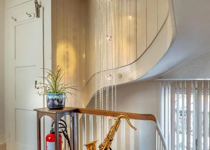 And Mountain View With Whirlpool And Free Parking In Huenibach