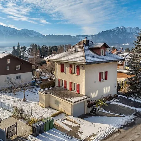 And Mountain View With Whirlpool And Free Parking In Huenibach Villa