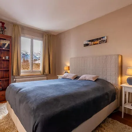 And Mountain View With Whirlpool And Free Parking In Huenibach Villa