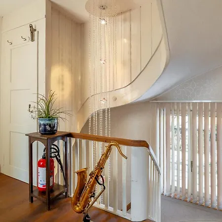 And Mountain View With Whirlpool And Free Parking In Huenibach