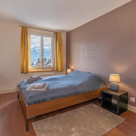 And Mountain View With Whirlpool And Free Parking In Huenibach *